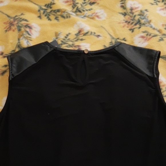 Black-leather shirt - Picture 4 of 5